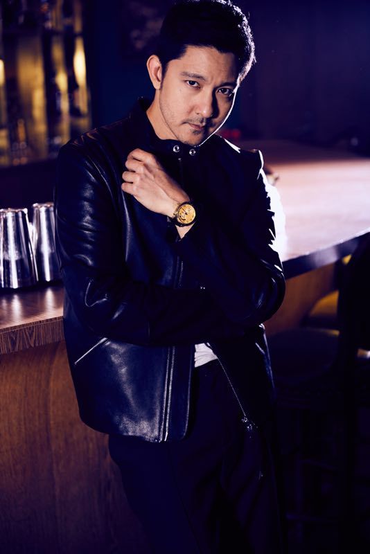 立威廉最新杂志大片:放慢脚步,细嗅瑰香