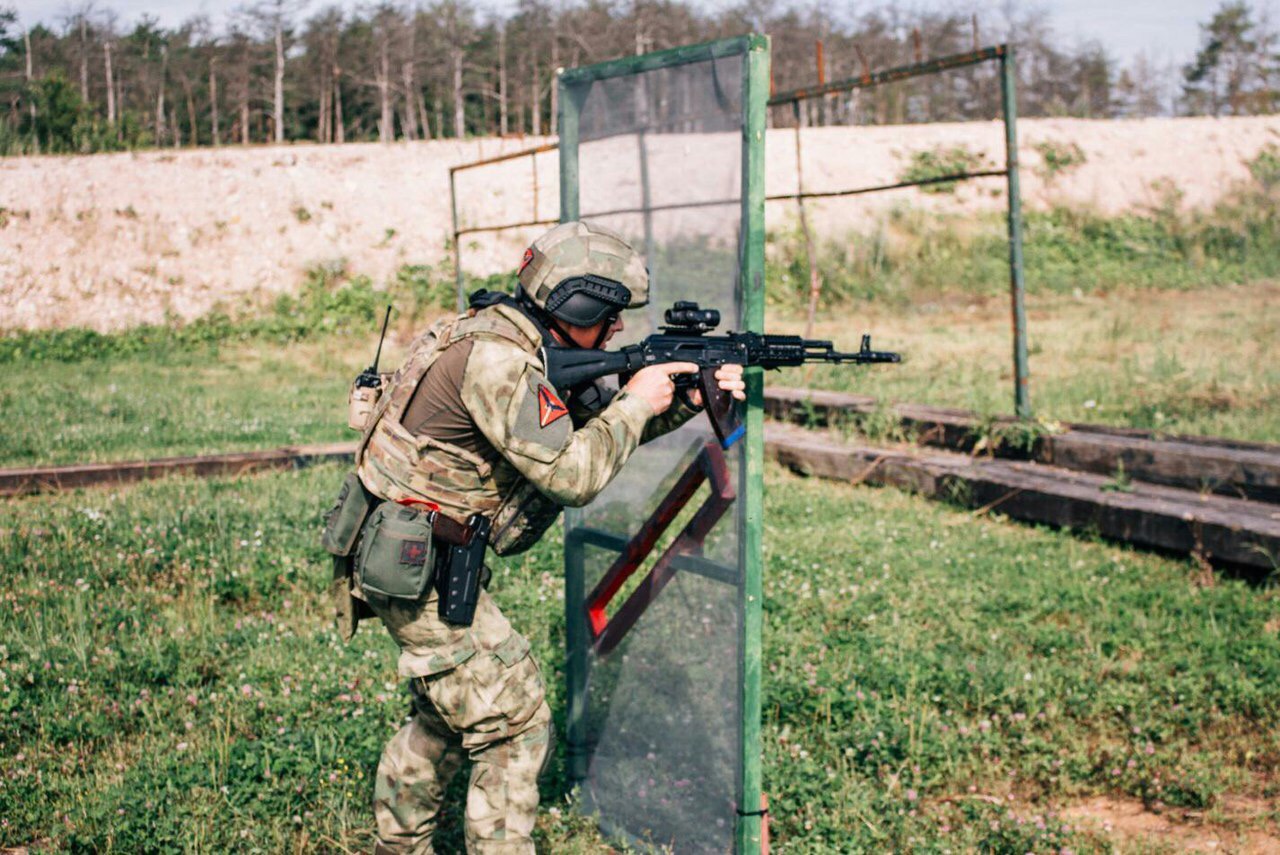 俄罗斯国民近卫军驻克里米亚共和国sobr分队 名为Халзан|共和国