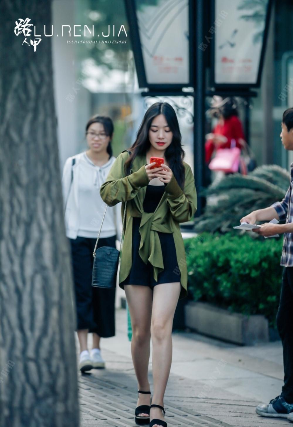 杭州路人街拍清爽的夏装气质美女