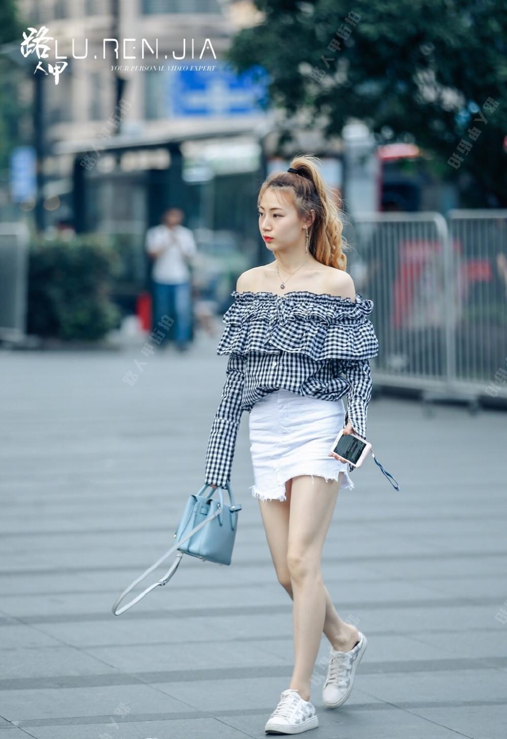 杭州路人街拍清爽的夏装气质美女