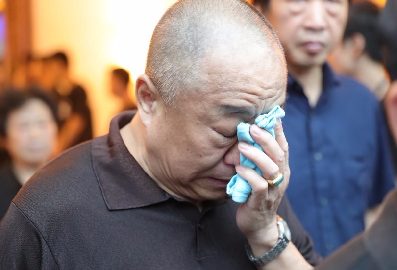 相声演员常宝华追悼会上,来吊唁的明星清一色素颜