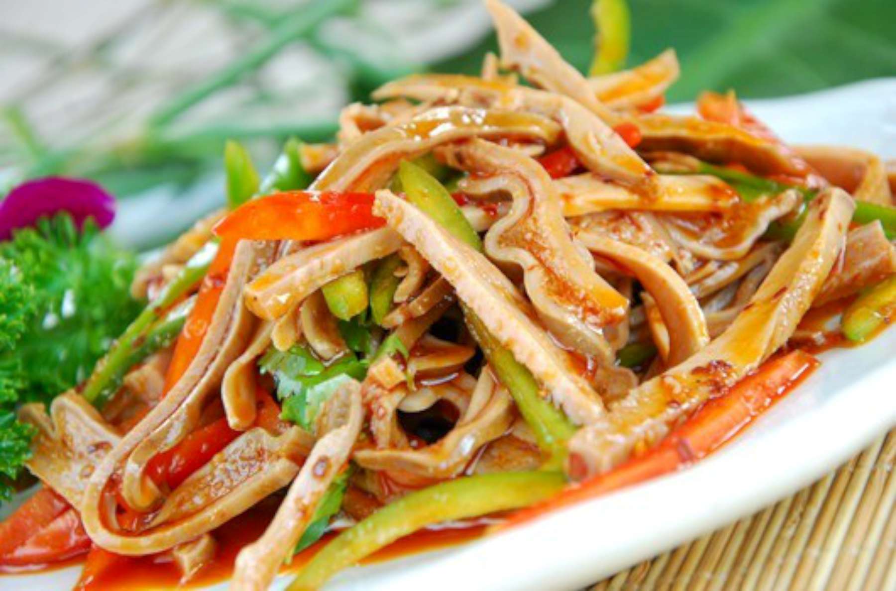 猪肚这样炒才好吃,香气扑鼻,鲜香脆爽,绝对是道下饭菜!