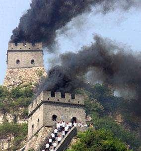 一起来学历史文化常识:烽火台烧什么出来是狼烟?狼粪?