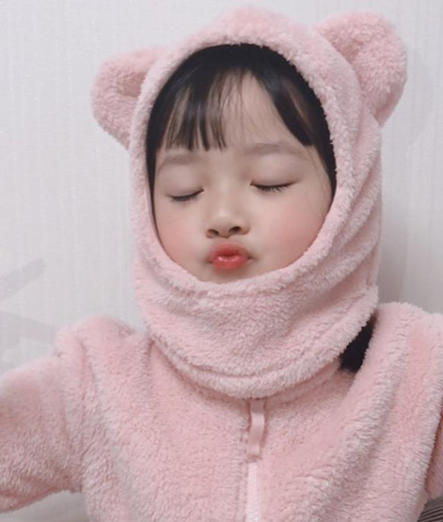 一组超萌的权律二表情包喜欢小女孩的可以收图做头像啦