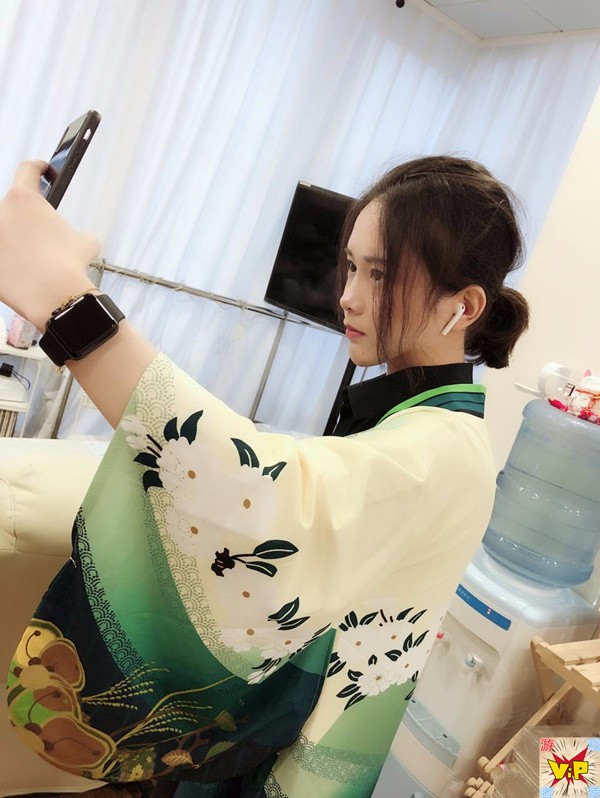 轩墨宝宝颜值高, 单眼皮男生也能这么美, 网友: 他比女生好