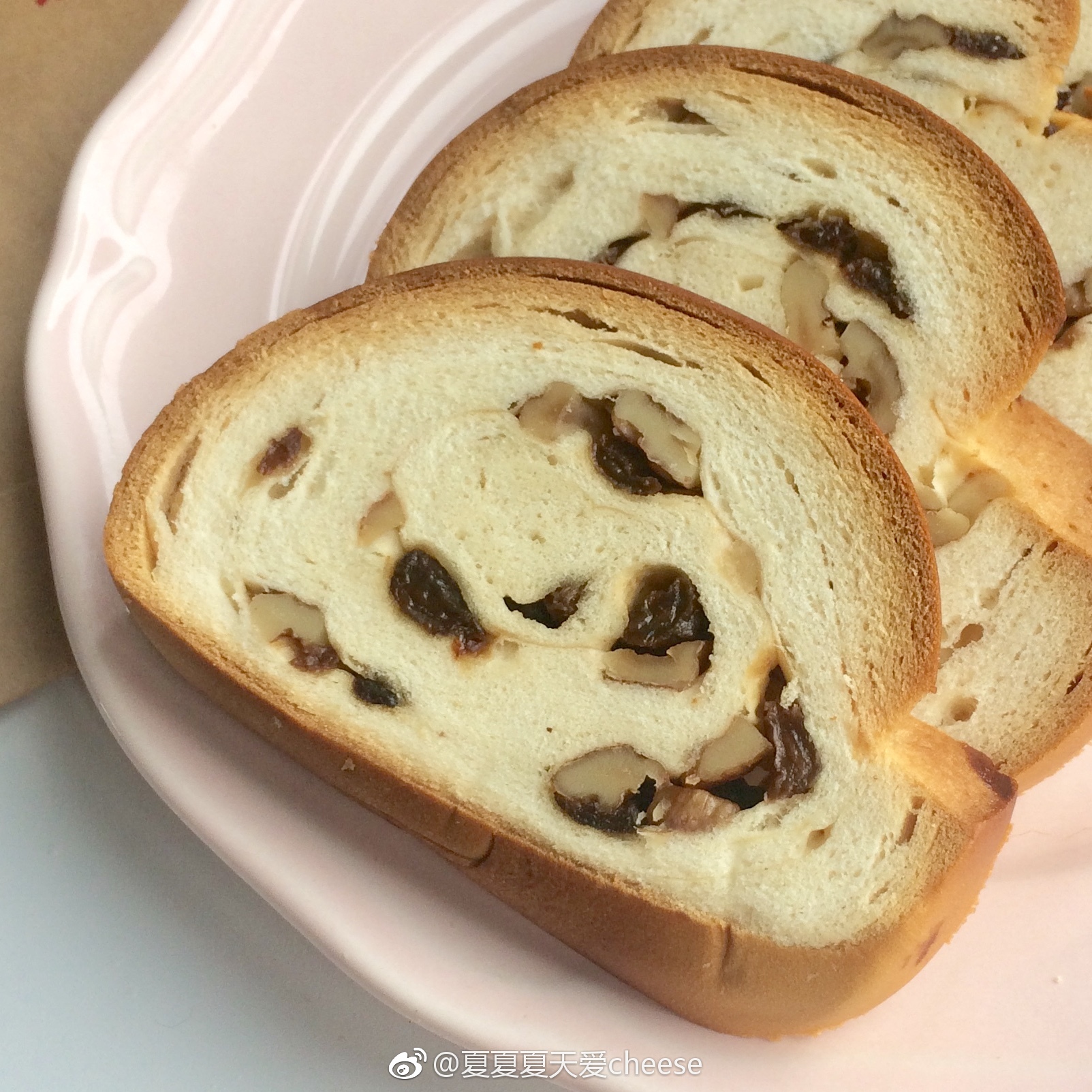 大列巴」        from@wode_沃德法国乡村面包 这个造型看着竟想好好