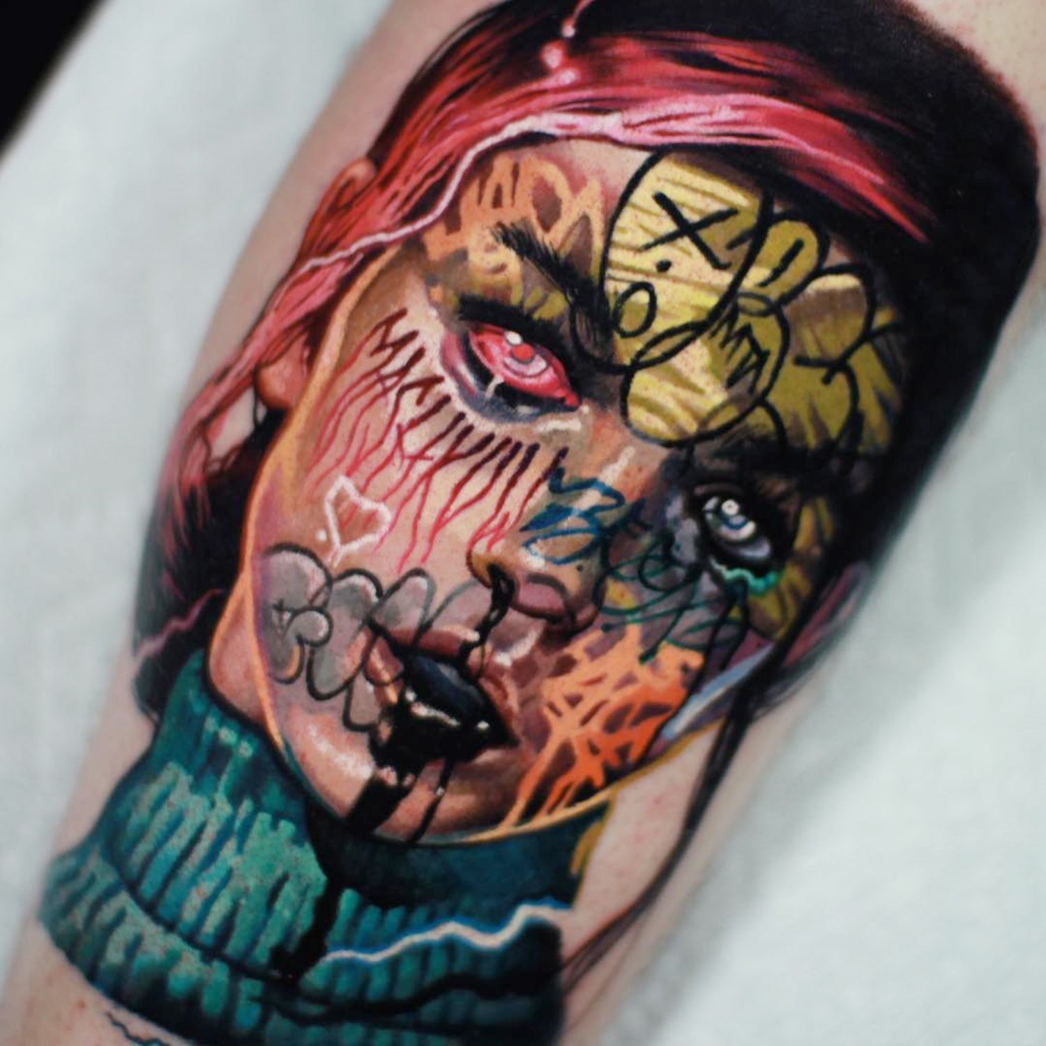 涂鸦轰炸的面部俄罗斯纹身师 mashkow 的作品就像在纽约闪回90年代