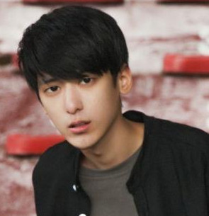 2018校园男生夏季清新短发简约而不简单