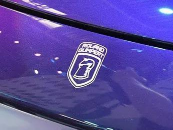 由爱驰汽车的首席产品官,德国分公司掌门人rolandgumpert亲自带队打造