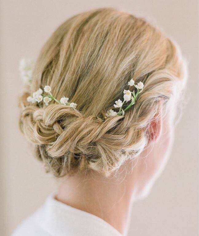 这种森系新娘发型太美了,适合喜欢自然风的你