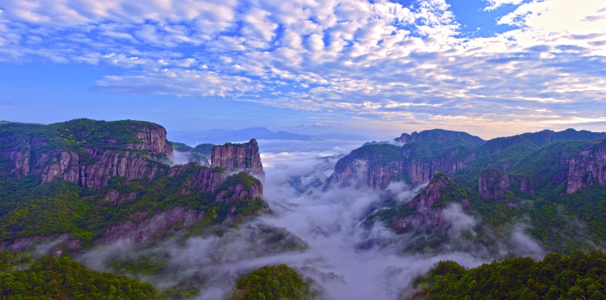 中国有个神仙居住的地方: 仙气袅袅 云雾滔滔