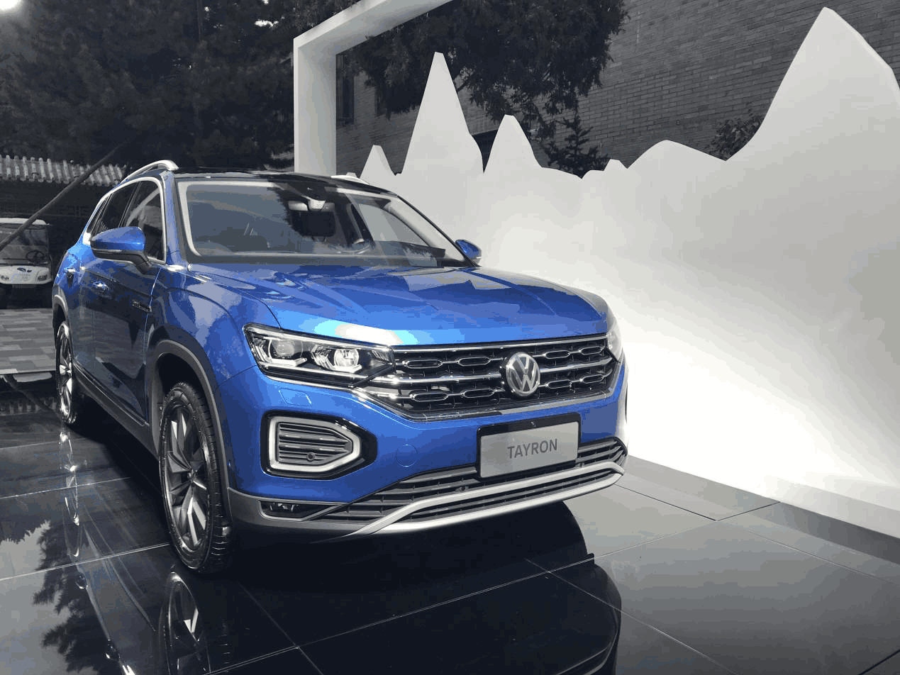 10月22日上市 一汽大众中型suv tayron公布中文名"探岳"