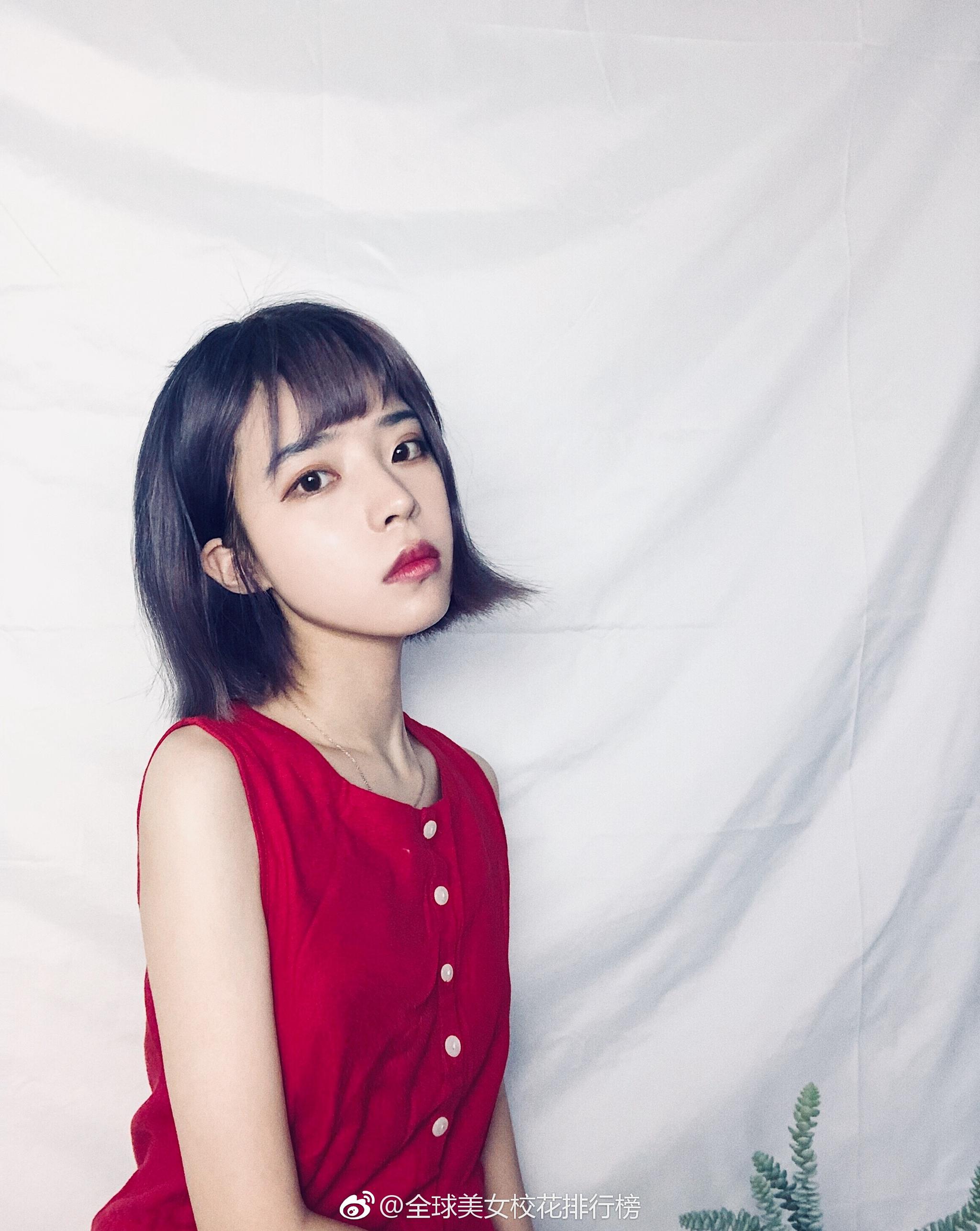 治愈系甜心少女喜欢留下你的满分赞