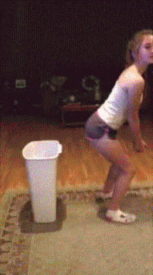 哈哈哈:郑凯告诉你,嘴唇抹了口红是怎样吃东西的