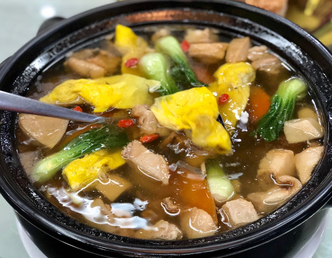 独一无二竹溪蒸盆,红绿相映四个小时才出锅鲜美无比