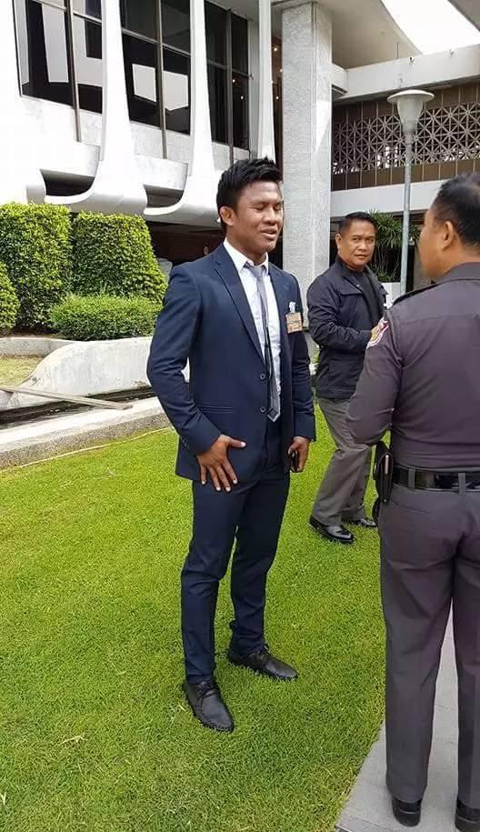 泰拳王播求被授予杰出贡献奖,三战武僧一龙有望上演