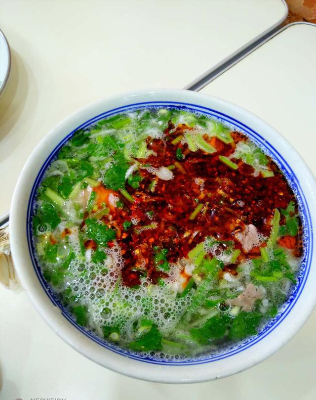 羊肉的美味世界里,庆阳老家那一碗清汤羊肉更香!