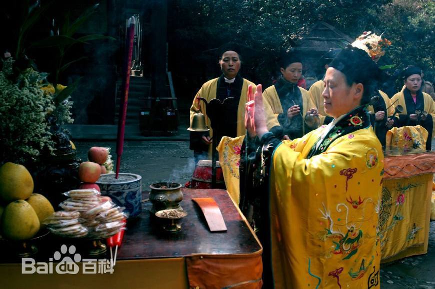 曾经求助于道教三天法师正一张真人,张真人为崇祯皇帝建造了一座醮坛