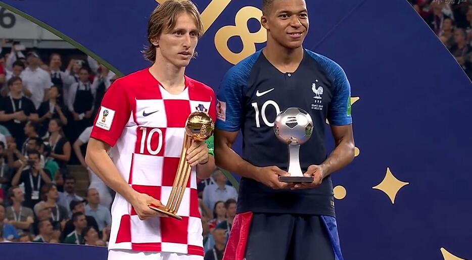 五大联赛最新赛程比分直播_英超/西甲/意甲/德甲/法甲全追踪欧洲杯-吉鲁梅开二度黑马告别法国5-2胜冰岛