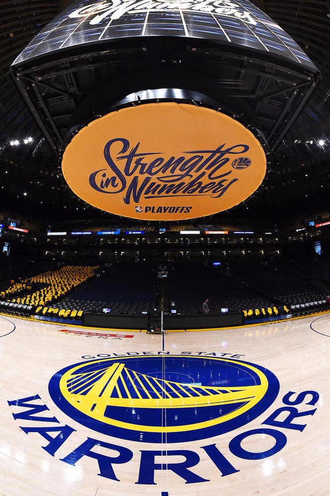 勇士主场对阵火箭,黄色主场助力勇士进入抢七