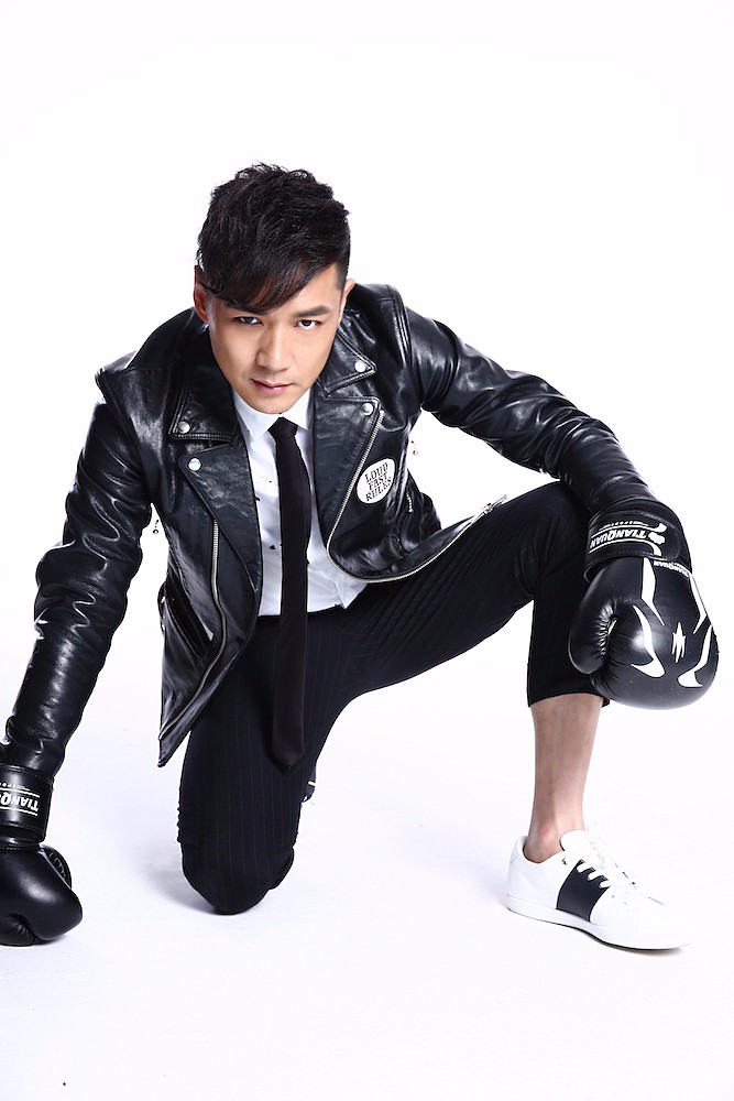 霍政谚曝光运动主题写真 将举办个人生日会