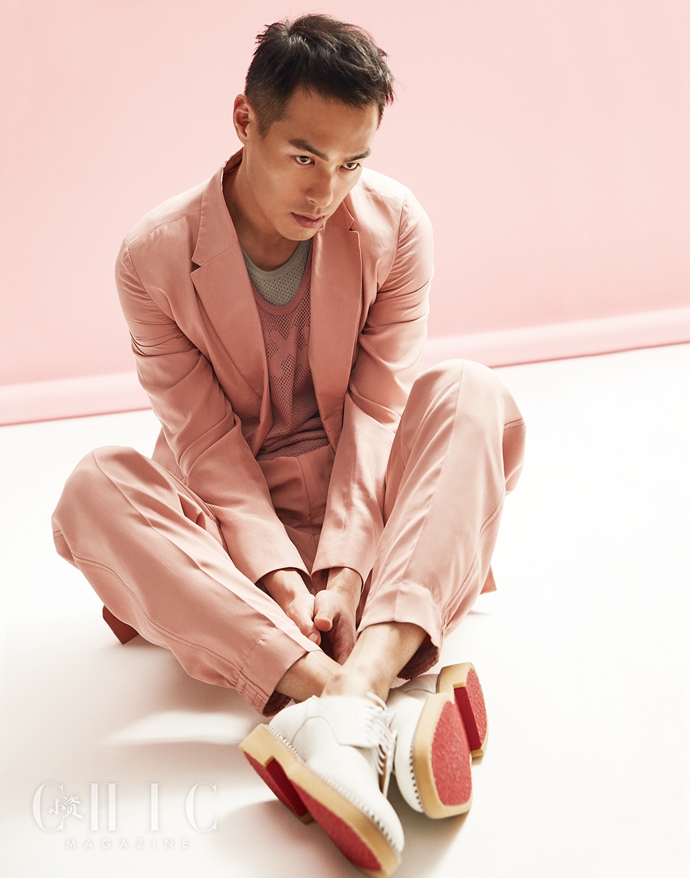 杨佑宁连斩三封 玩转春日色彩