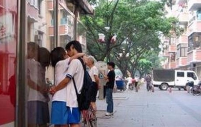 现在农村学生早恋现象越来越严重尺度之大令人无法直视