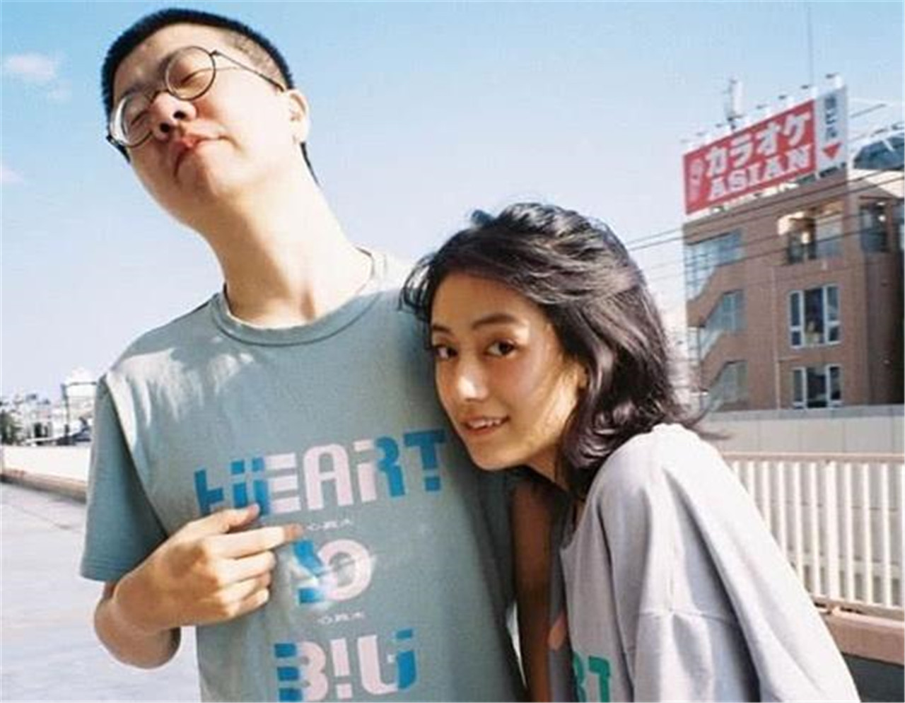 李诞与陈典从大学相识，一直在一起这么多年，令人感动
