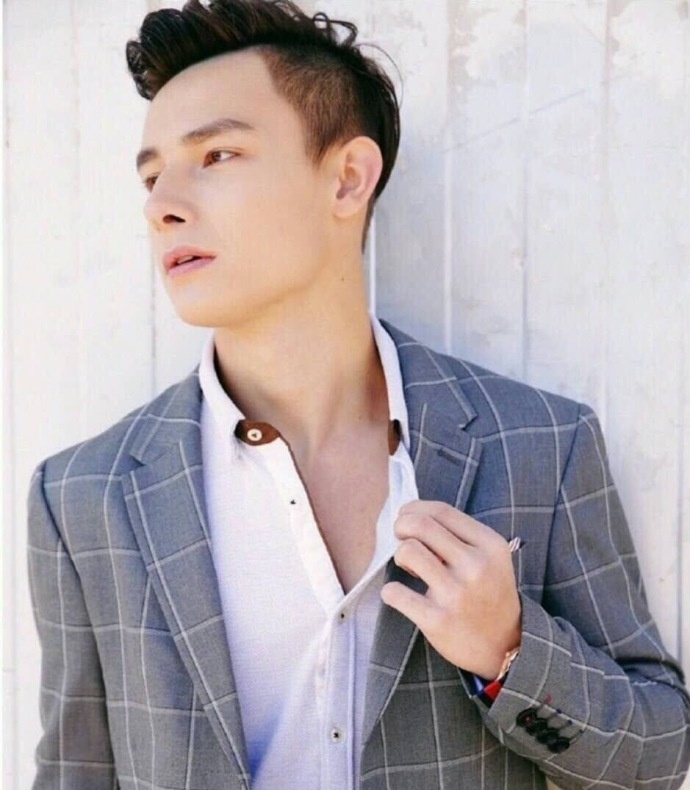 98年俄罗斯留学生萨沙 就读于哈尔滨工程大学