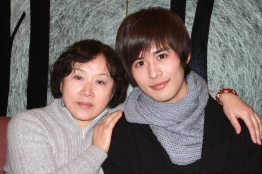 早年败给斯琴高娃,27岁才刚出道,和丈夫结婚恩爱了三十多年|吴竞|斯琴