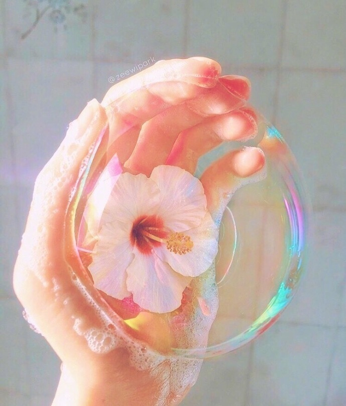 幸运的人会看到这组魔法泡泡 并且遇见久违的惊喜