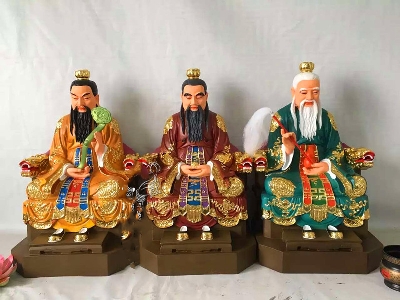 西游记中,孙悟空为什么让猪八戒将三清尊像扔厕所里?原因很简单