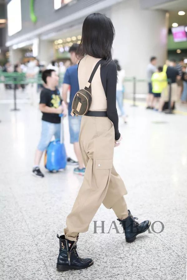 支招| 谁说腰包一定挎腰上才时髦?这些拉风背法你都试过吗?