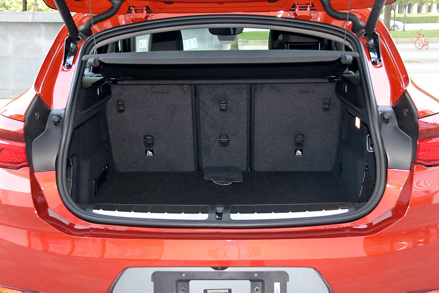 动力对比林肯mkc和宝马x2都提供了多种动力选择.mkc有高,低功率2.