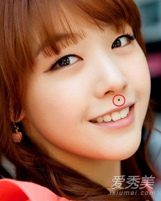 在财运方面,人中有痣的女人有先天优势,她们性格外向,个性开放,善于与