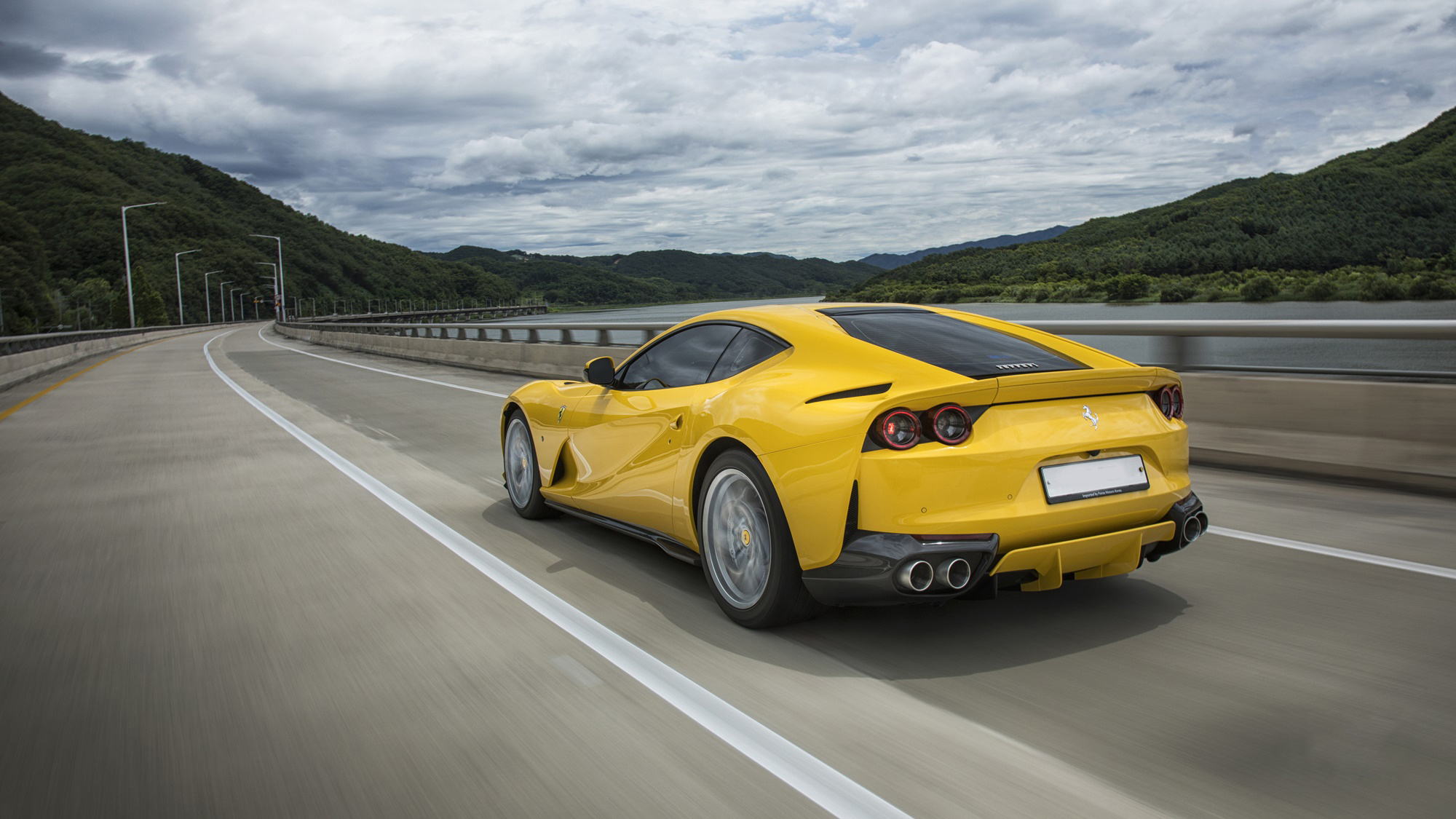 812 superfast成为法拉利史上最强大的超级跑车的理由