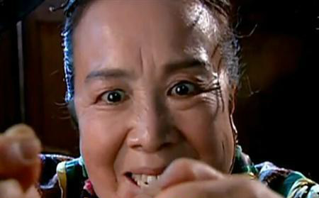 还记得,还珠格格,中的坏人容嬷嬷吗,20年过去,她过得怎样