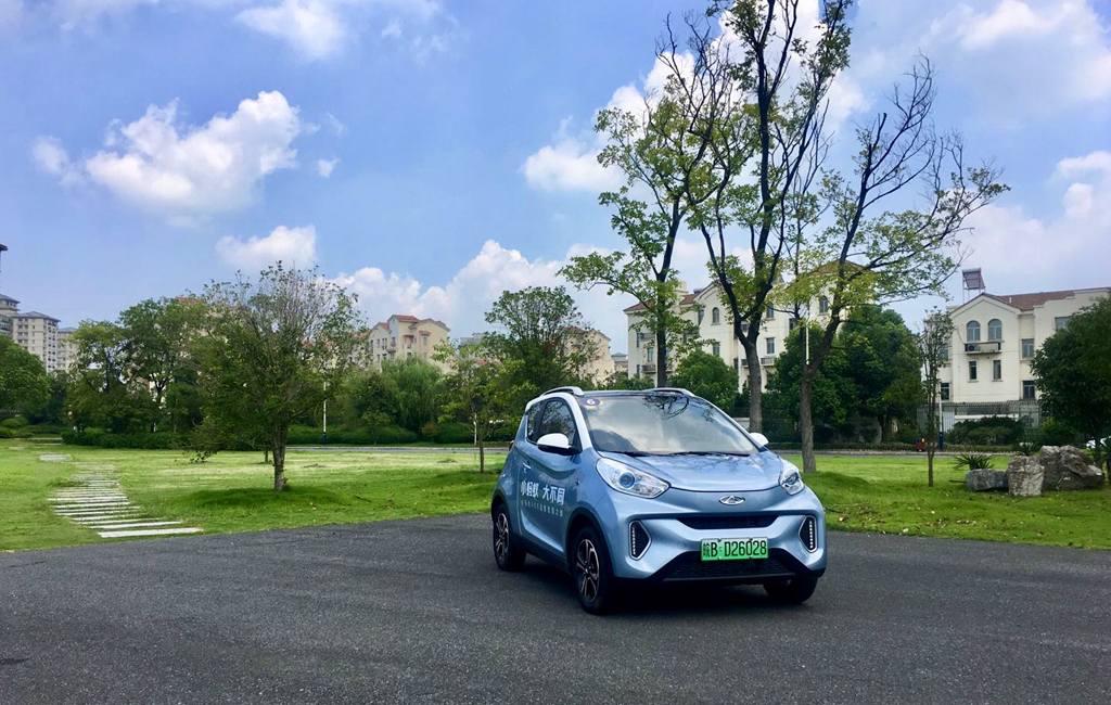 试驾小蚂蚁400:仅售6万元的小车 却有实力做到大中小城市通吃?