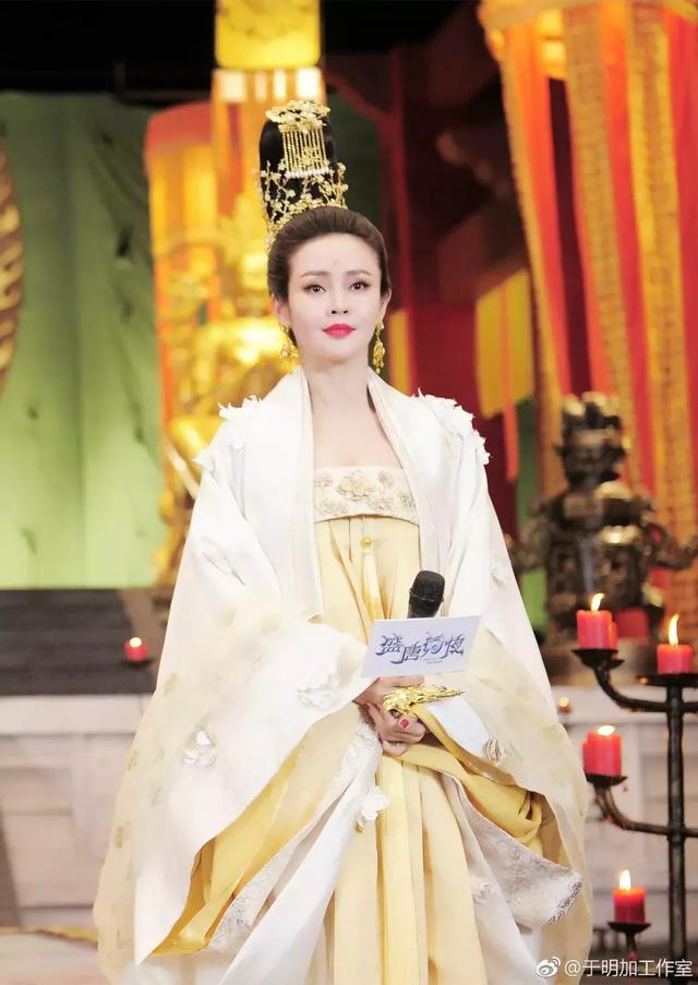 在《盛唐幻夜》中爱而不得的她,现实中婚姻幸福,却因脸被人吐槽