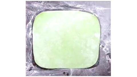 饺子皮不用一个个擀,学会这个方法,一次能做十