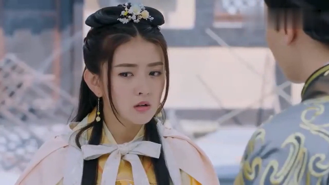 曲小檀私会大王爷月七跟踪意外听到表白美滋滋《双世宠妃》