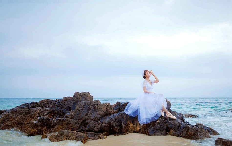 芭蕾美女海边翩翩起舞清新唯美写真集 67676767 @微相册