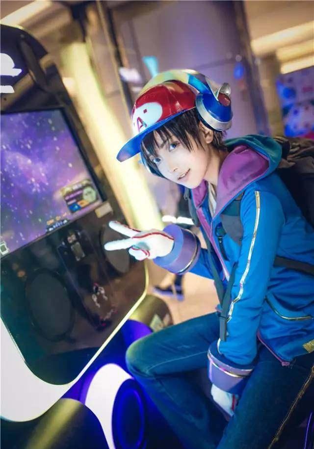 鲁班七号电玩皮肤cos, 这个鲁班大师不止智商250