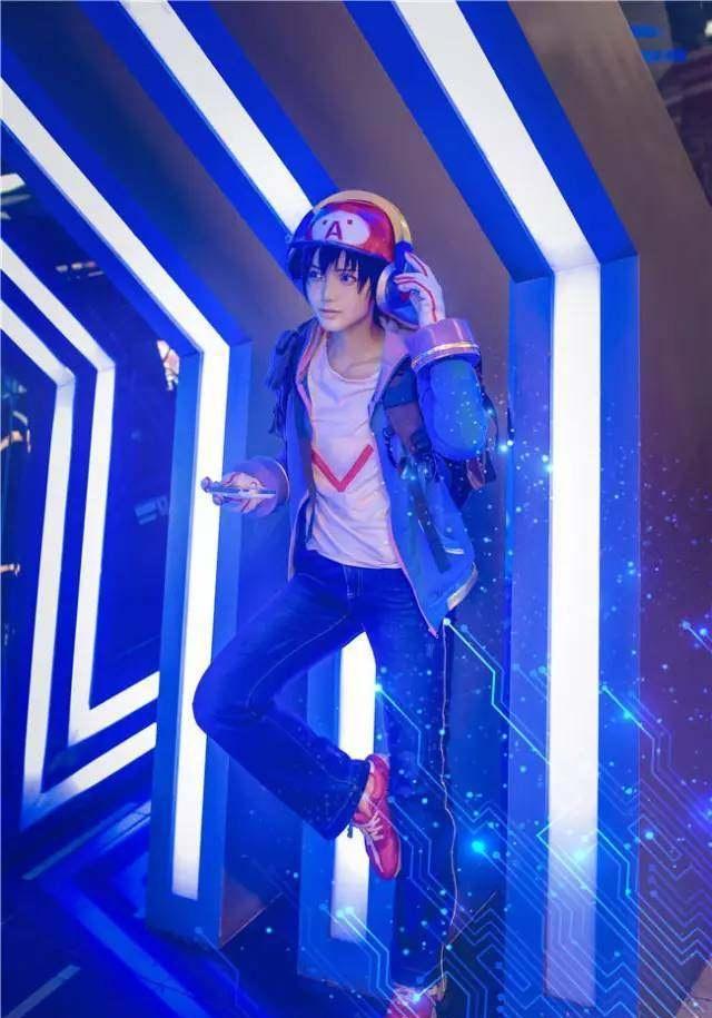 鲁班七号电玩皮肤cos, 这个鲁班大师不止智商250