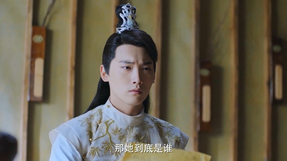 &《》精彩cut,八王爷来到雪院,看到桌子上曲小檀留给墨连城的信