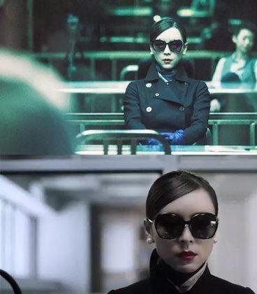 被《无双》张静初抽烟的样子美到了?她曾是一代女神