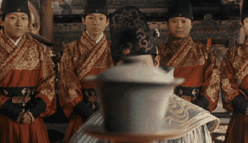 尤其"厂花"这角色,初见惊艳再见着迷见了又见依旧单方面坠入爱河!