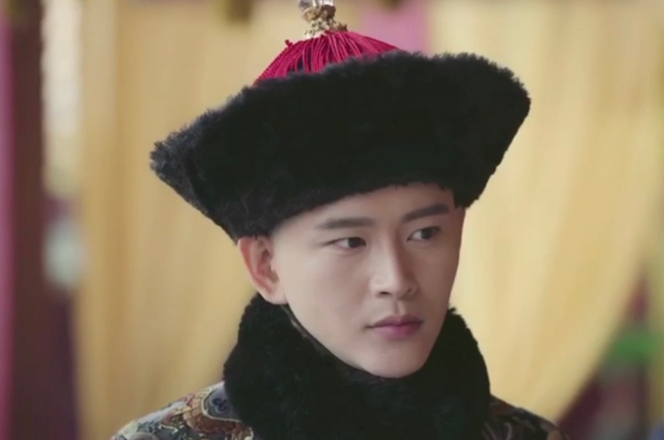 他是如懿传欺负宫女的太监王钦,戏外却帅成这样,比李玉更有气质