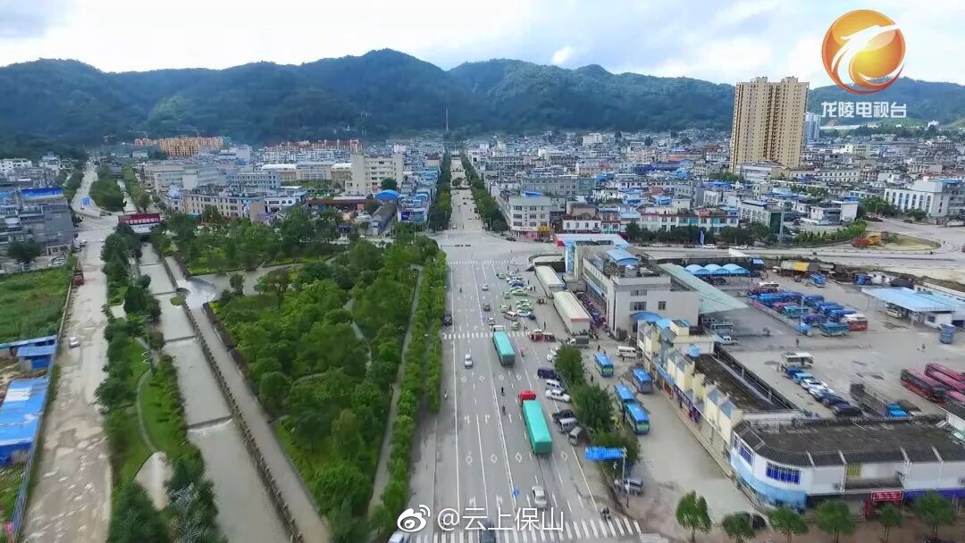 龙陵县多措并举为城区交通"治堵"出实招