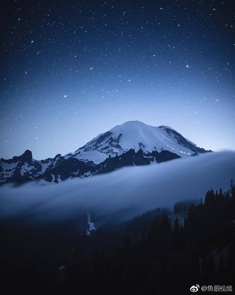 静谧的夜深邃的蓝insandrewstuder